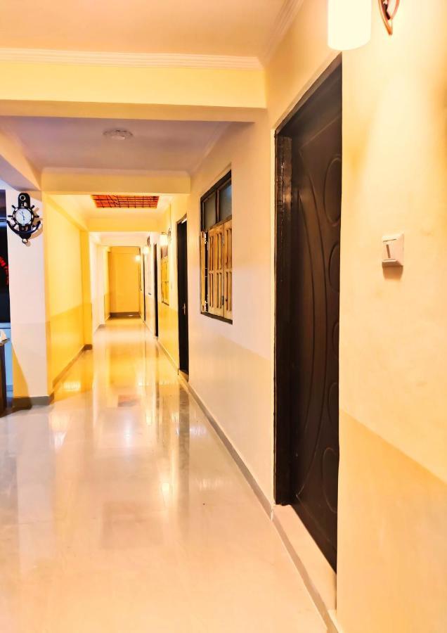 Sainik Guest House 500Mtr From Medanta Hospital Lucknow Exterior foto