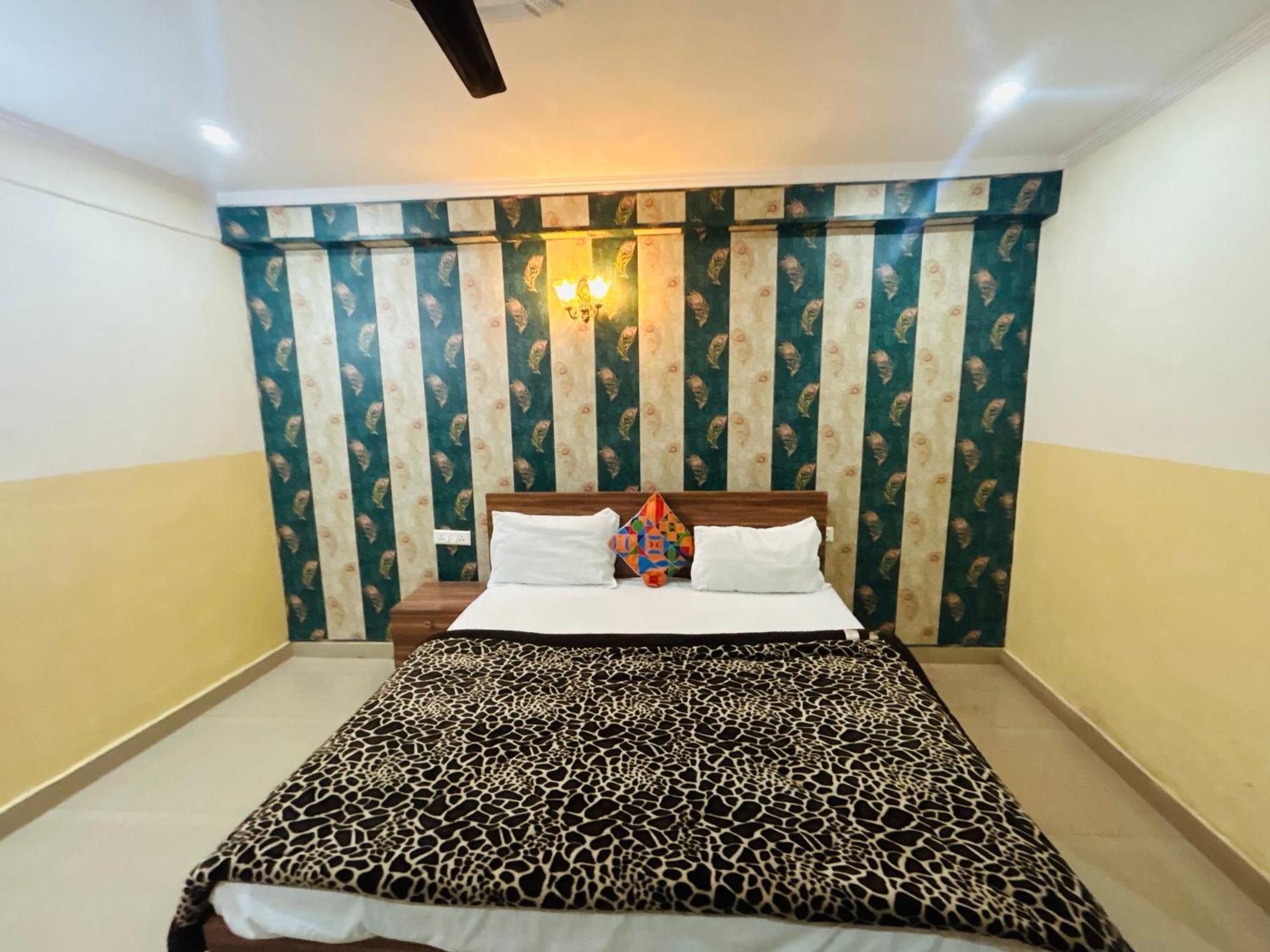 Sainik Guest House 500Mtr From Medanta Hospital Lucknow Exterior foto