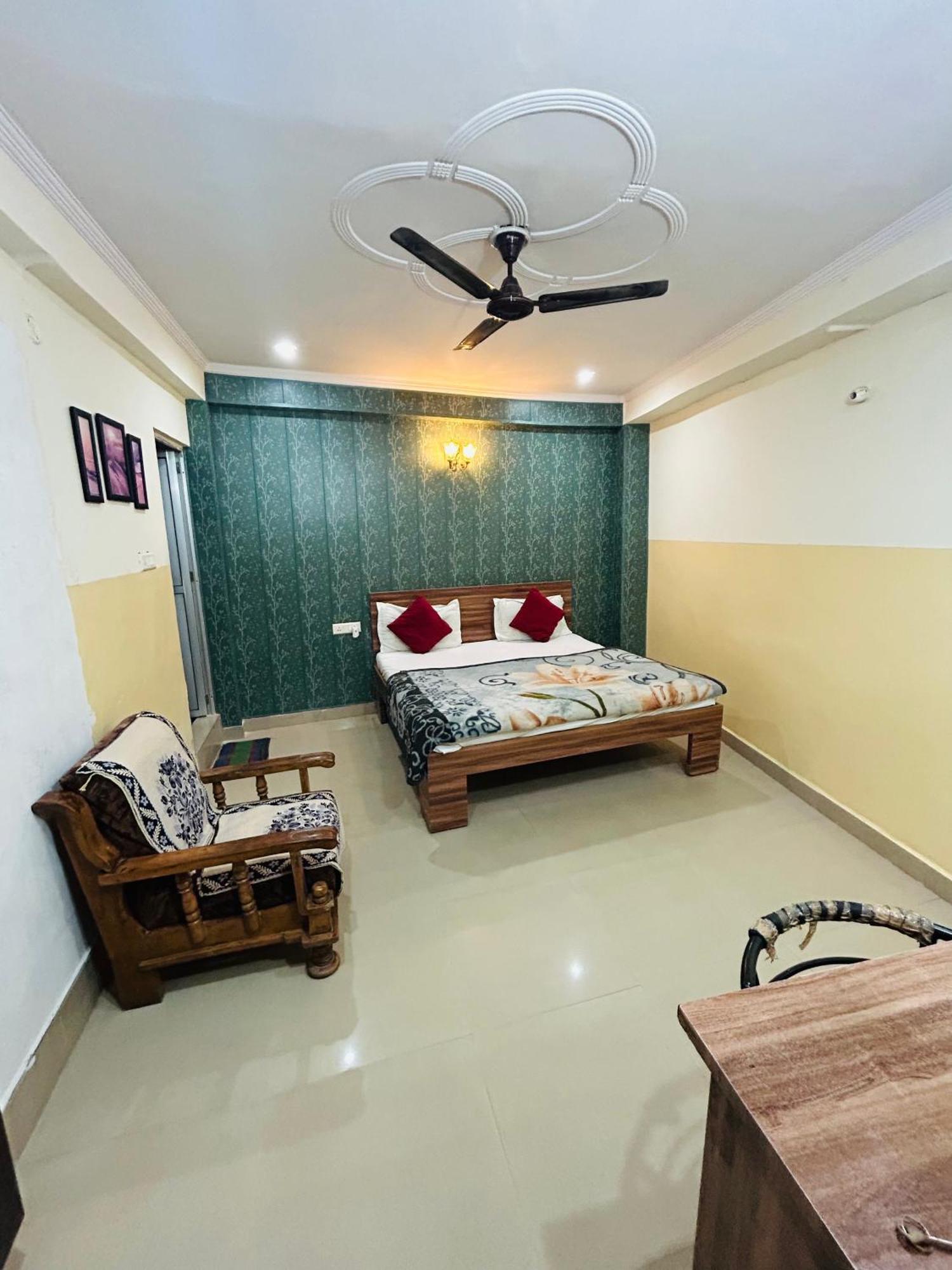 Sainik Guest House 500Mtr From Medanta Hospital Lucknow Exterior foto